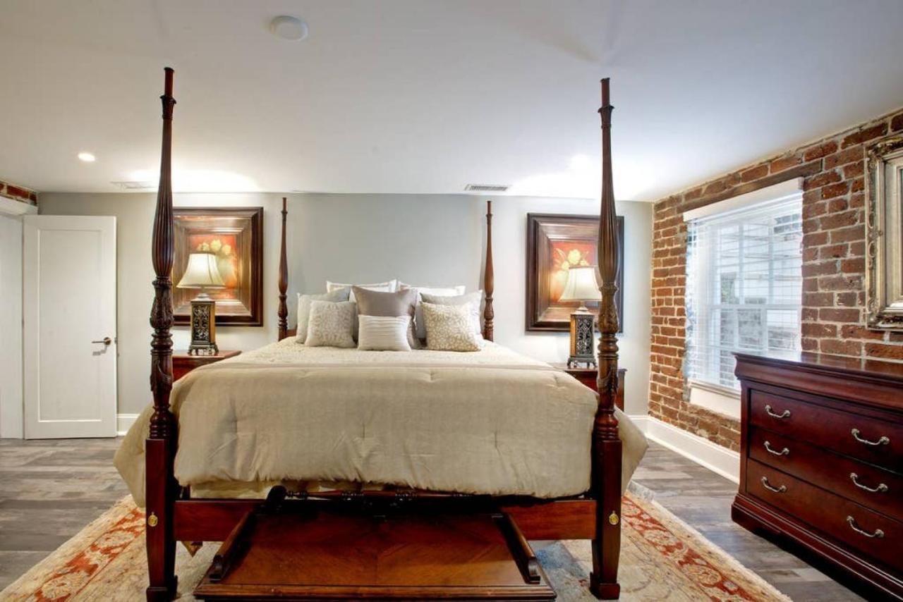 Restored Historic Home 5 Bedroom 4 And A Half Bath ซาวานนาห์ ภายนอก รูปภาพ